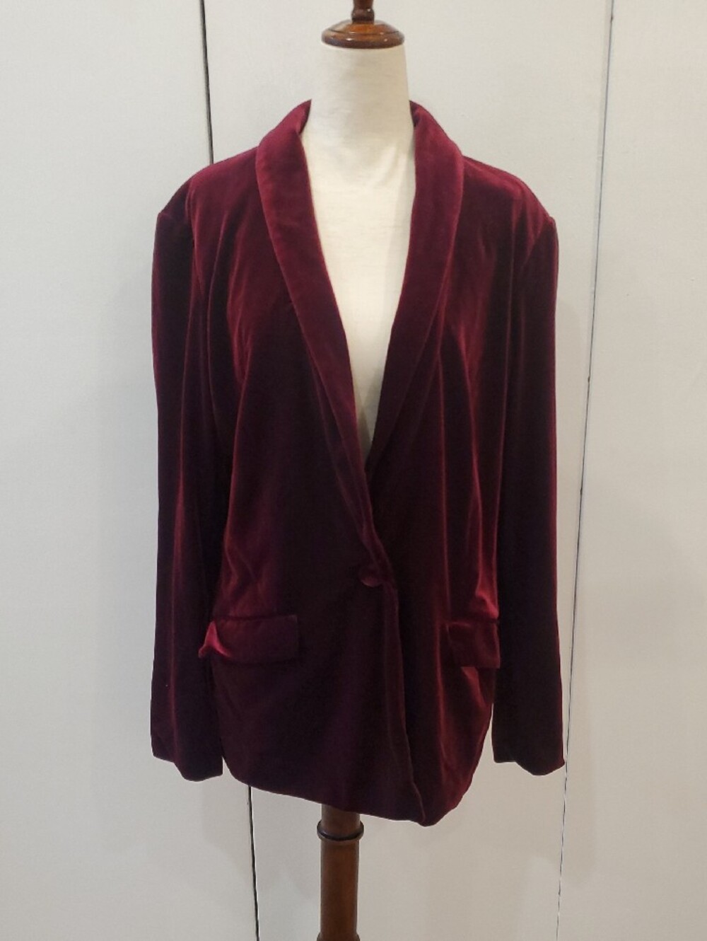 INC International Concepts Velvet Blazer in Deep Wine - Picture 2 of 7